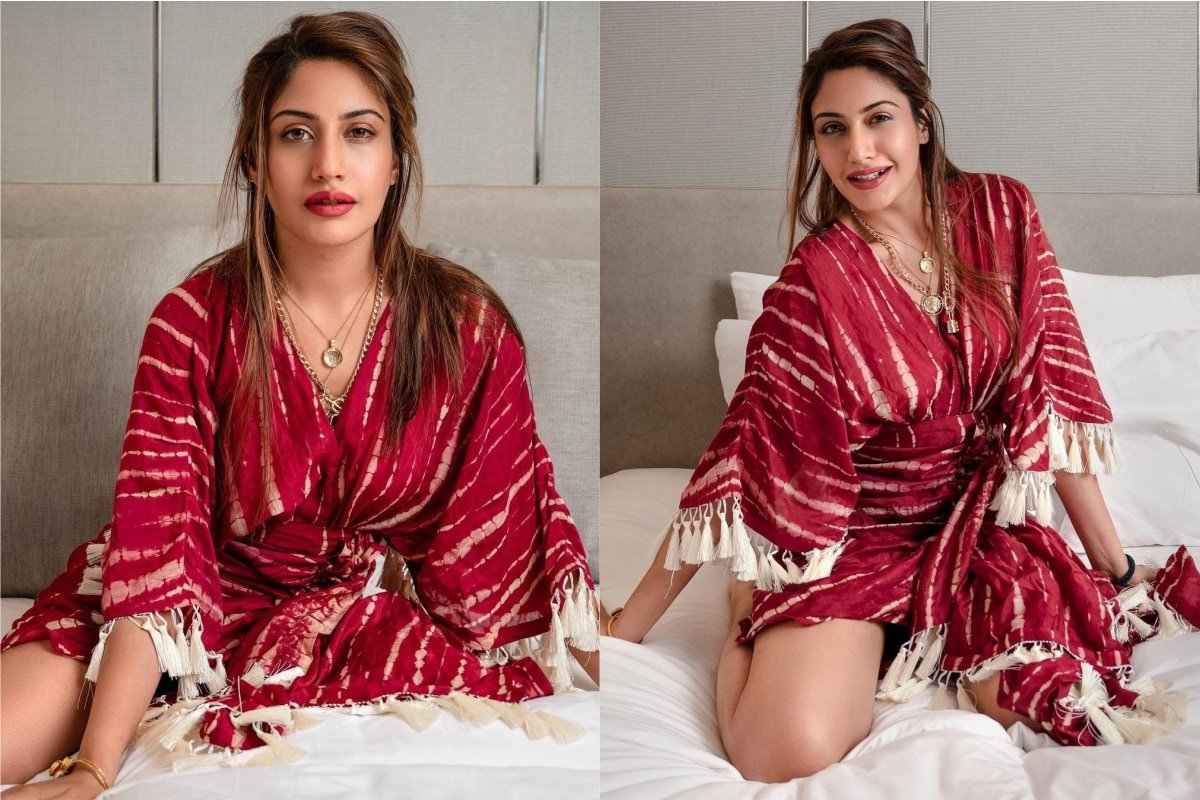 Surbhi Chandna Sets Internet On Fire With Hot Bedroom Pictures, See Diva  Slay Red Nightgown - Photogallery