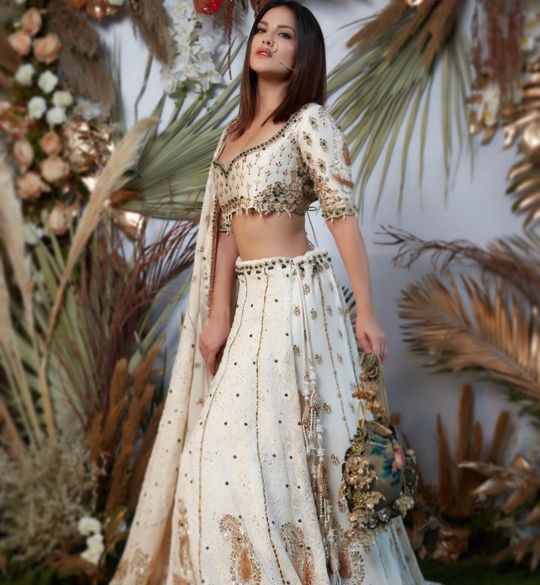 Sunny leone lehenga look