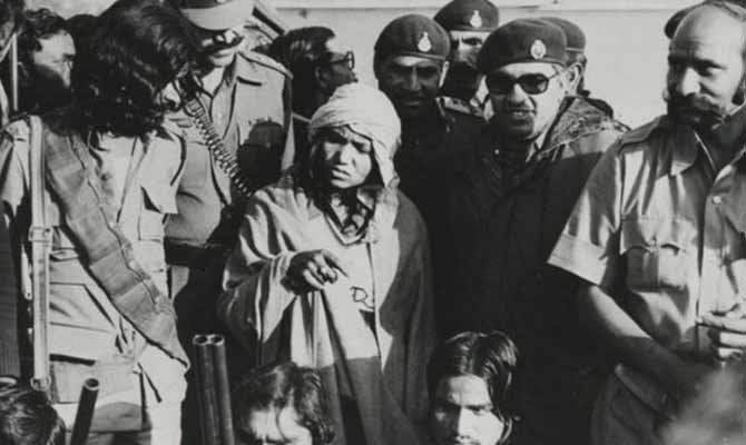 Inside Story Of Bandit Phoolan Devi Surrender In 1983- Inext Live