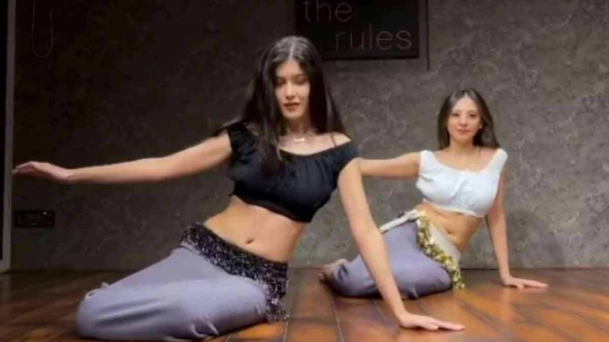Shanaya Kapoor ने डांस ट्रेनर संग जबरदस्त लचकाई कमर, Video देख उड़े लोगों के होश