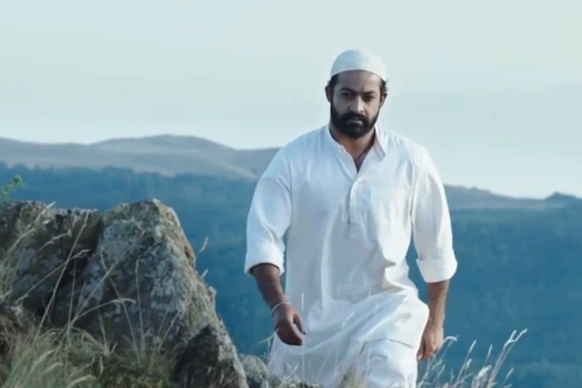 RRR upcoming Movie, RRR Controversy, SS Rajamouli, SS Rajamauli threatened, Telangana BJP, Bollywood latest News In hindi, Junior NTR, SS Rajamauli Film, आरआरआर