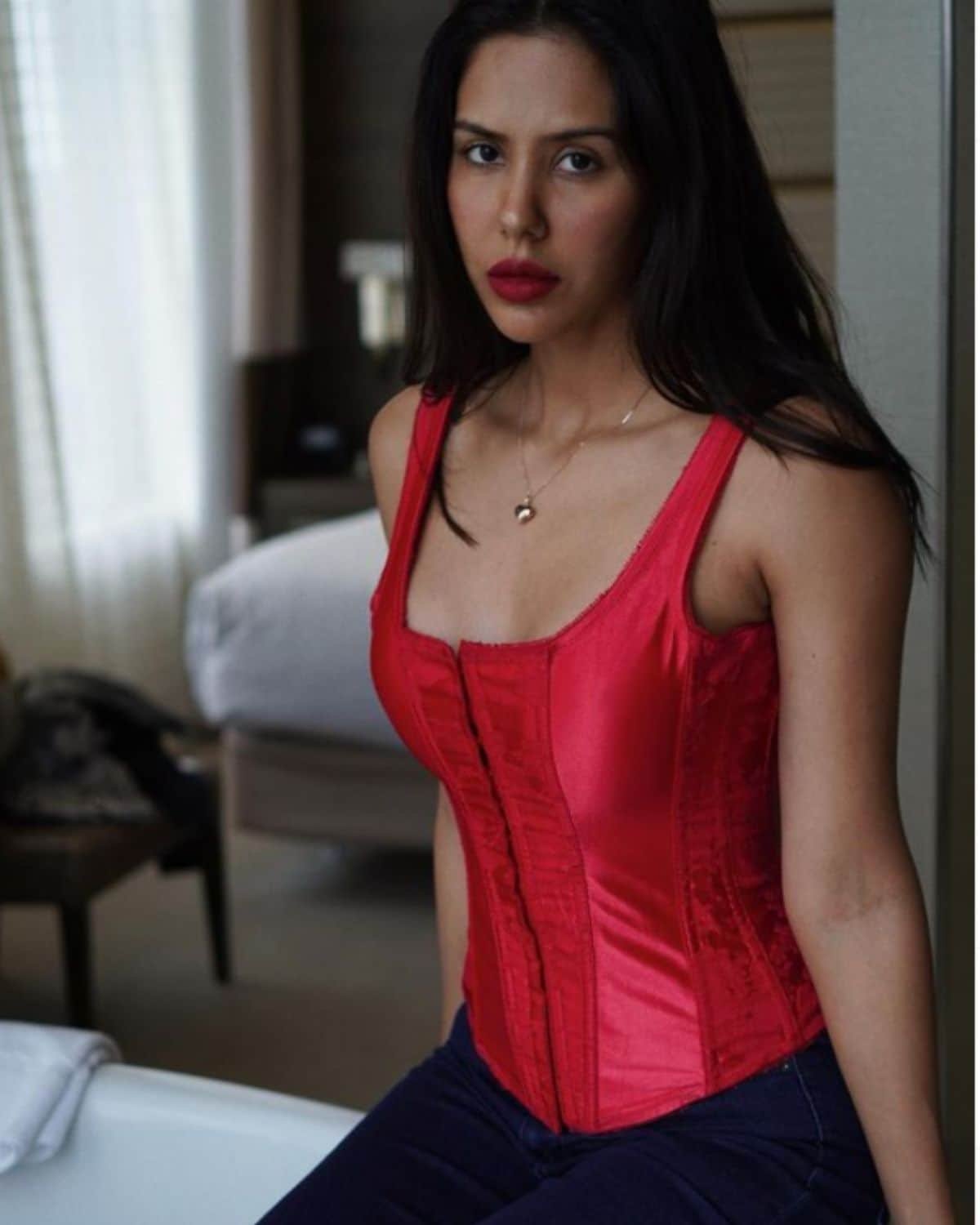 Sonam Bajwa, Sonam Bajwa Photo Shoot, Sonam Bajwa bold photoshoot, punjabi actress sonam bajwa, sonam bajwa photos, सोनम बाजवा, सोनम बाजवा बोल्ड फोटोज, सोनम बाजवा फोटोशूट, punjabi actress sonam bajwa photos