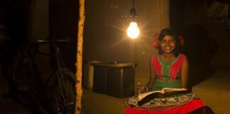 CM योगी का बड़ा ऐलान, इसी महीने से UP के गांवों को भी मिलेगी 24 घंटे बिजली