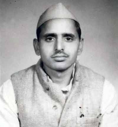 Image result for mulayam singh yadav chieldhood photos