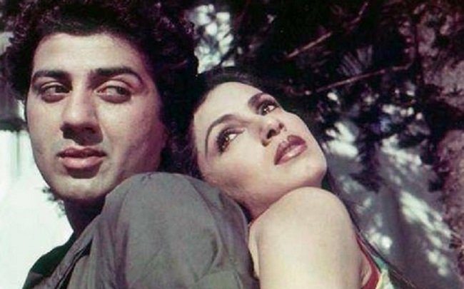 Rumoured ex-lovers Sunny Deol and Dimple Kapadia come together ...