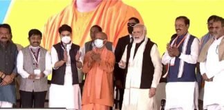 PM मोदी ने जेवर एयरपोर्ट का किया शिलान्यास, बोले- पहले की सरकारों ने UP को दिखाए झूठे सपने