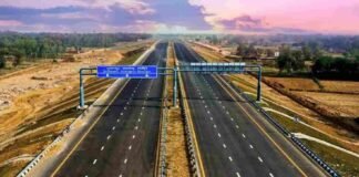 पूर्वांचल एक्सप्रेस वे पर रोजगार की गाड़ी भी भरेगी फर्राटा, इंडस्ट्रियल कॉरिडोर और इनमें बने मॉल के ग्रेडिंग, पैकिंग, लोडिंग, अनलोडिंग में मिलेंगे लाखों रोजगार