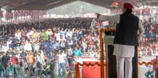 अंबेडकरनगर की रैली में BJP पर बरसे अखिलेश, बोले- वस्तुओं की कीमतें कम करने के लिए भाजपा सरकार को हटाना जरूरी Akhilesh Yadav