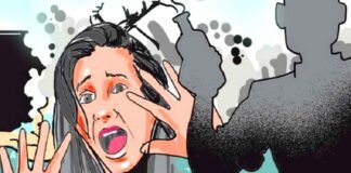 हापुड़: दुकान पर सामान लेने गई युवती से फिरोज और राशिद ने की अश्लीलता, विरोध पर फेंका तेजाब, हत्या की धमकी देकर हुए फरार Hapur acid attack