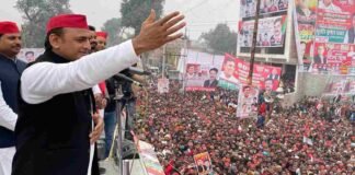 उन्नाव में अखिलेश यादव का नया चुनावी वादा, बोले- सरकार बनी तो सड़क दुर्घटना में जान गंवाने वाले साइकिल सवार के परिजनों कों देंगे 5 लाख Akhilesh Yadav Unnao