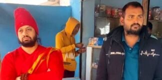 कालीचरण महाराज मध्य प्रदेश के खजुराहो से गिरफ्तार, महात्मा गांधी पर की थी विवादित टिप्पणी Kalicharan Maharaj arrested