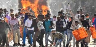 ‘हिंदुओं में डर और दहशत पैदा करने का था मकसद’, कोर्ट ने दिल्ली दंगों के मामले में ताहिर, शहनवाज समेत 10 पर तय किए आरोप Delhi riots