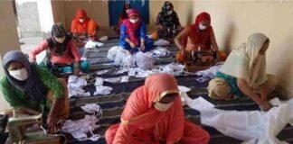 UP: राज्य ग्रामीण आजीविका मिशन से खिली महिलाओं के चेहरों पर मुस्कान, मास्क का निर्माण कर प्रतिमाह 6000 रुपये हो रही महिलाओं की आमदनी