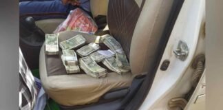 फर्रुखाबाद : बसपा नेता के पुत्र की कार से 6 लाख कैश बरामद, चुनाव में होना था इस्तेमाल!