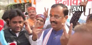UP Election 2022: पांचवें चरण के लिए मतदान जारी, डिप्टी CM केशव प्रसाद मौर्य समेत कई मंत्रियों के भाग्य का होगा फैसला UP Election 2022