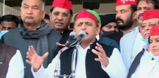 UP Election: अलीगढ़ में BJP पर जमकर बरसे अखिलेश, बोले- किसानों के साथ अन्याय कर रही डबल इंजन की सरकार Akhilesh Yadav Aligarh