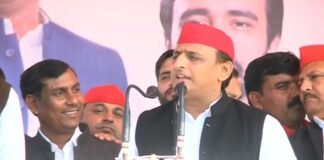 UP Election: आगरा में जमकर गरजे अखिलेश यादव, बोले- ‘बाबा’ गर्मी निकालने की बात करते हैं, हम भर्ती निकालने का करेंगे काम Akhilesh Yadav Agra