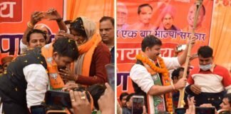 UP Election: शलभ मणि त्रिपाठी के पर्चे में प्रस्तावक बनी महिला ई-रिक्शा चालक और दलित सफाईकर्मी, नामांकन बना चर्चा का विषय shalabh mani Tripathi nomination