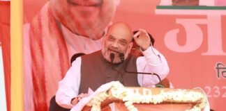 UP Election 2022: बांदा में अखिलेश पर बरसे गृह मंत्री, बोले- अखिलेश बाबू किसे डराते हो, हम डरने वाले नहीं Home minister Amit Shah