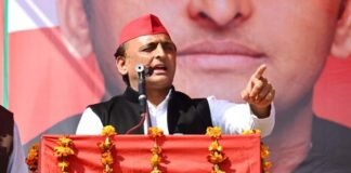 अखिलेश यादव का गंभीर आरोप- BJP के इशारे पर चुनाव आयोग ने हर सीट पर 20 हजार यादव-मुसलमान वोटरों के काट दिए नाम Akhilesh Yadav Election Commission