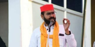 ‘अखिलेश से कह आये 6 महीने तक अधिकारियों के ट्रांसफर नहीं, पहले होगा हिसाब’, मुख्तार अंसारी के बेटे के बिगड़े बोल, FIR दर्ज