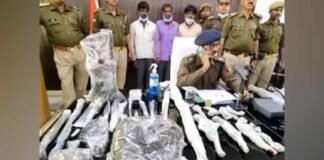 फर्रुखाबाद में शस्त्र फैक्ट्री का भंडाफोड़, 3 आरोपी गिरफ्तार, अवैध असलहों के साथ हथियार बनाने के उपकरण बरामद