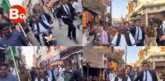 कुशीनगर : बाइक पर निकलीं प्रियंका गांधी, पीछे-पीछे दौड़ते रहे दारोगा-सिपाही, Video वायरल