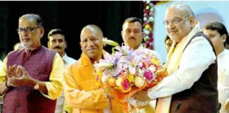 UP में योगी सरकार की दोबारा वापसी से अपराधियों में खौफ, 15 दिन में 50 ने किया आत्मसमर्पण, अपराध न करने की खाई कसम Yogi Adityanath Government