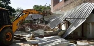 प्रयागराज: माफिया अतीक अहमद के घर पर फिर चला बाबा का बुलडोजर, ध्वस्त कराया गया अवैध निर्माण Prayagraj Mafia Atique Ahmed