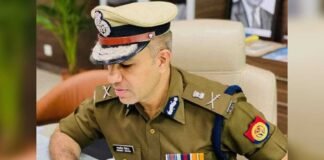 योगी 2.0 सरकार ने चार IPS अफसरों का किया ट्रांसफर, ADG पीटीएस उन्नाव बनाए गए नवनीत सिकेरा Navneet Sekera