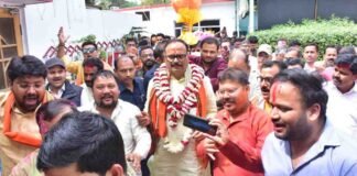 UP Election Result 2022: कानून मंत्री ब्रजेश पाठक ने कैंट सीट पर खिलाया कमल, 40 हजार वोटों से दर्ज की जीत Brajesh Pathak