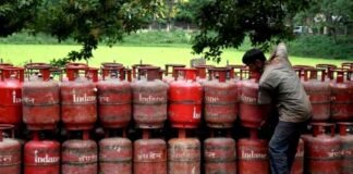 उज्जवला योजना: UP में होली के मौके पर मुफ्त सिलिंडर देने की तैयारी पूरी, अब सिर्फ आदेश मिलने का इंतजार free cylinders