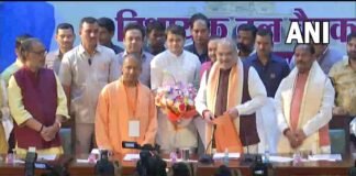 BJP की विधायक दल की बैठक में नेता चुने गए योगी आदित्यनाथ, कल शाम 4 बजे इकॉना स्टेडियम में लेंगे CM पद की शपथ Yogi Adityanath