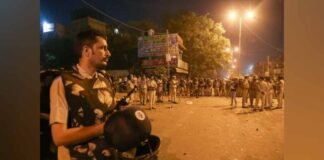 Delhi Violence: ‘एक हजार से ज्यादा लोग थे, भीड़ की तरफ से चली गोली’, गोलीबारी का शिकार सब इंस्पेक्टर ने सुनाई आंखों देखी