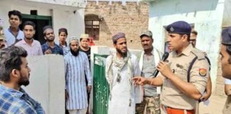 लाउडस्पीकर विवाद: गोंडा में नमाज पढ़ने से रोका, भाजपाई कहकर दिया ताना, फिर ‘काफिर’ बताकर BJP नेता और भाई को पीटा, आरोपी जलीसे व मुनव्वर गिरफ्तार Gonda BJP leadar