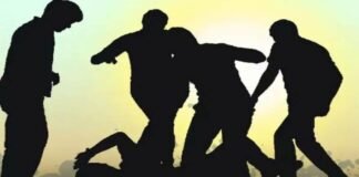 अलीगढ़: मस्जिद जा रहे युवकों ने घर के बाहर बैठकर ‘सीताराम’ जपने वाले बुर्जुग पर थूका, विरोध करने पर बुरी तरह पीटा Aligarh old man chanting Sitaram