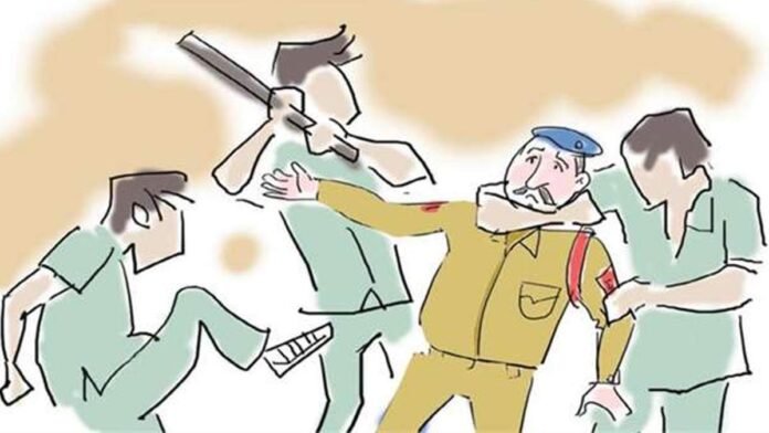 Pratapgarh Attack on police