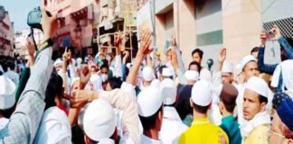 ज्ञानवापी मस्जिद सर्वे: कोर्ट के आदेश पर वीडियोग्राफी करने पहुंची टीम का हुआ जमकर विरोध, लगे मज़हबी नारे