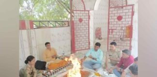 UP: संकट हरने को भगवान की शरण में पहुंची नोएडा पुलिस, जानिए क्या है मामला