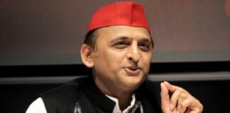 योगी सरकार ने DGP को हटाया तो अखिलेश ने कसा तंज, बोले- नियुक्ति के समय क्यों नहीं जांची थी योग्यता Akhilesh Yadav Mukul Goel