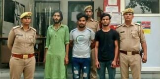 ईद मनाने के लिए लूटपाट करने निकले आरिफ, मोनिस और समीर पुलिस ने दबोचा, पूछताछ में बोले- नहीं थे पैसे, रिकॉर्ड में आदतन अपराधी Ghaziabad Police