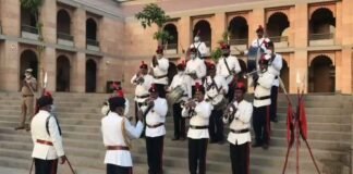 Video: देशभक्ति की मधुर धुन से गूंजा काशी विश्वनाथ धाम, PAC ने आयोजित किया था कार्यक्रम
