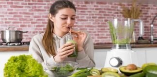 Health Tip: लंबी उम्र तक रहना है स्वस्थ तो महिलाएं जरूर लें ये 6 विटामिन