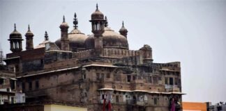 ज्ञानवापी के बाद अब वाराणसी की इस मस्जिद को लेकर कोर्ट में याचिका, औरंगजेब पर बिंदु माधव मंदिर तोड़कर मस्जिद बनाने का आरोप Bindu Madhav temple Dharhara mosque
