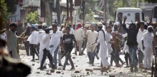 Saharanpur Violence: पत्थरबाजी में भारी संख्या में शामिल थे मदरसे के छात्र, 1000 वीडियो से पहचान के जरिये 84 हुए गिरफ्तार Saharanpur Violence