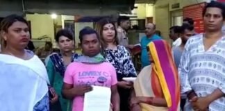 प्रयागराज: मौलाना ने कराया किन्नर बच्चे का धर्म परिवर्तन, खिलाई आपत्तिजनक चीजें, थाने में जमकर हुआ हंगामा Prayagraj eunuch