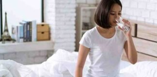 Health Tip: क्या सुबह बिना ब्रश किए पानी पीना होता है फायदेमंद ?, जानें सच्चाई