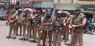 UP: जुमे की नमाज को लेकर कई शहरों में अलर्ट, ड्रोन से निगरानी, चप्पे-चप्पे पर फोर्स मुस्तैद