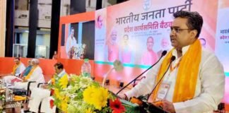 राष्ट्रवाद के मुद्दों को धार देने में जुटी BJP, यूपी के 3 करोड़ घरों पर फहराएगी तिरंगा, जानिए पूरा प्लान