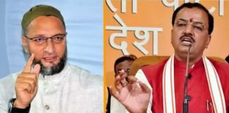 कांवड़ियों पर फूल बरसाने पर ओवैसी ने कसा तंज तो डिप्टी सीएम ने किया पलटवार, बोले- हिंदू-मुसलमान करना ही इनका काम Asaduddin Owaisi Kanwar Yatra